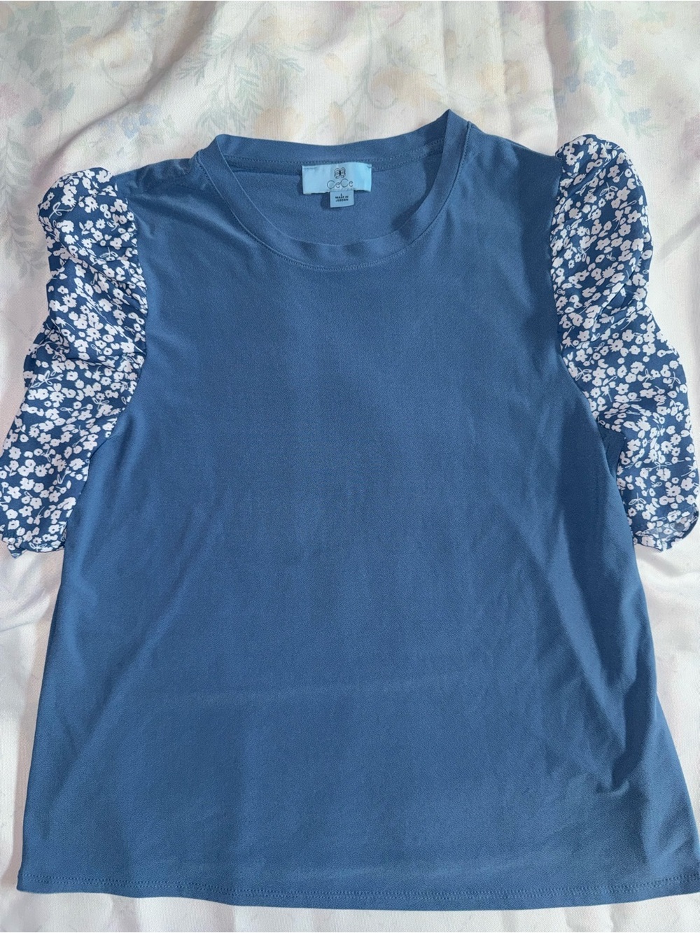 CeCe Blue Floral Puff Sleeve Top
